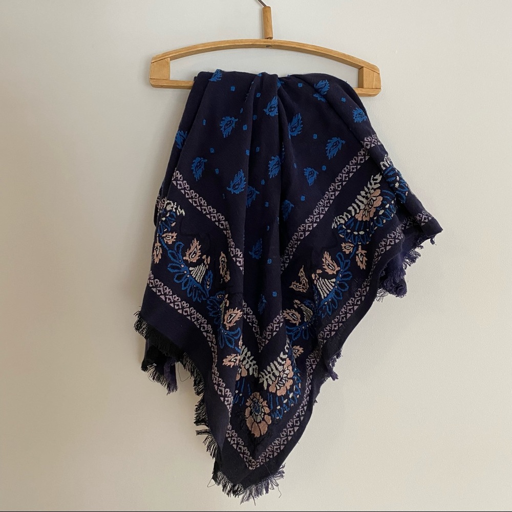 Club Monaco navy floral cotton square scarf